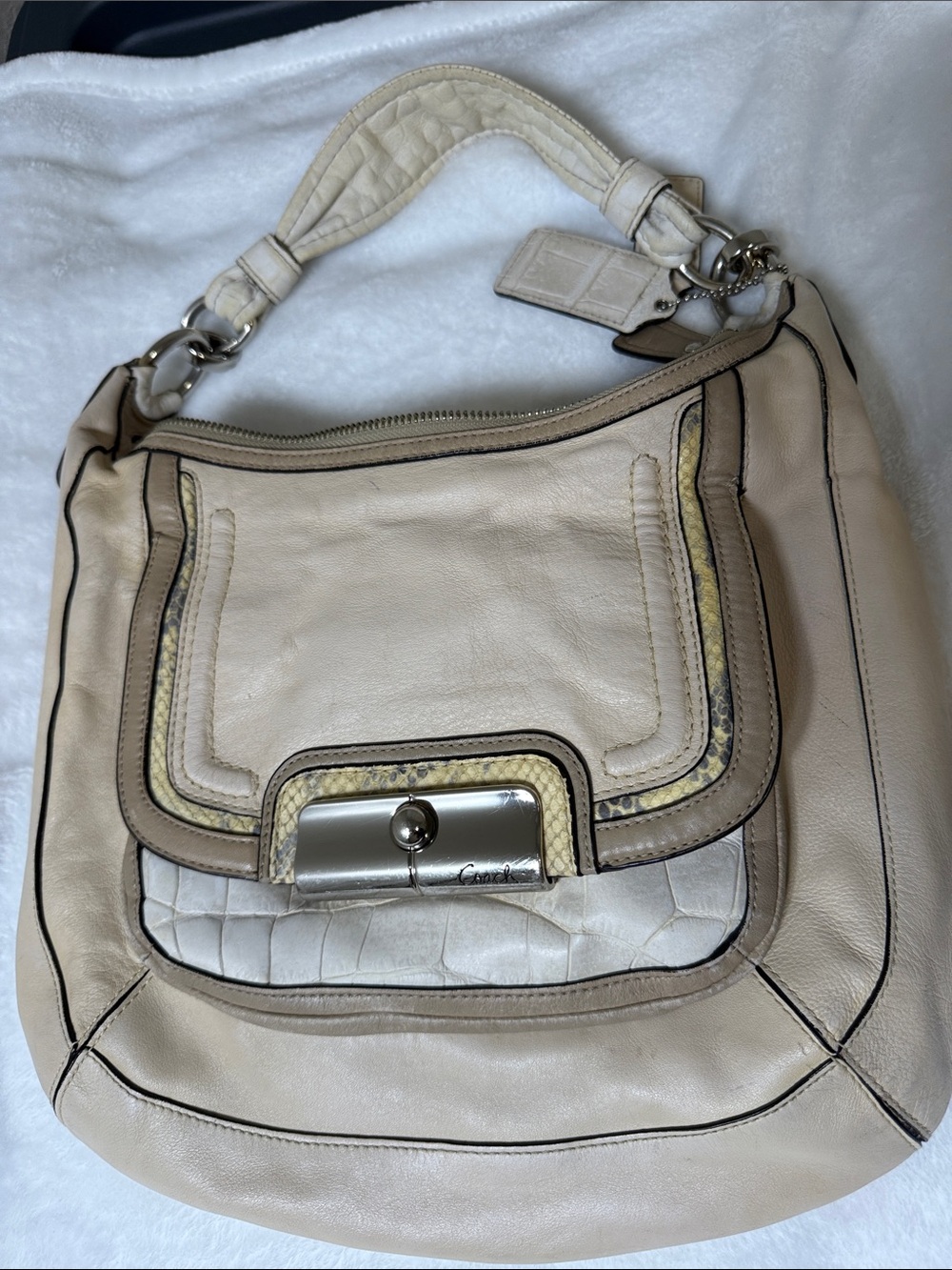 Coach Beige Leather Shoulder Hobo Bag